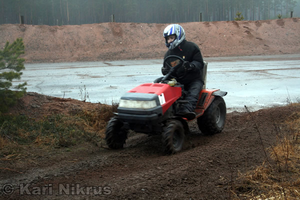 Ruohonleikkureiden 3h kest�vyysajot 05.04.2008