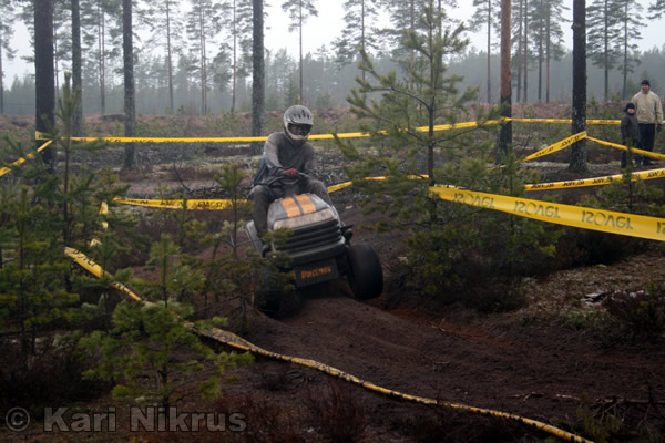 Ruohonleikkureiden 3h kest�vyysajot 05.04.2008