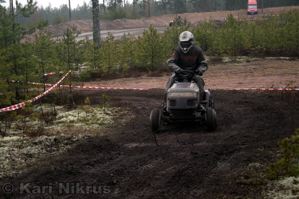 Ruohonleikkureiden 3h kest�vyysajot 05.04.2008