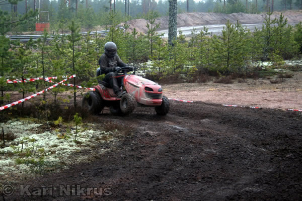 Ruohonleikkureiden 3h kest�vyysajot 05.04.2008