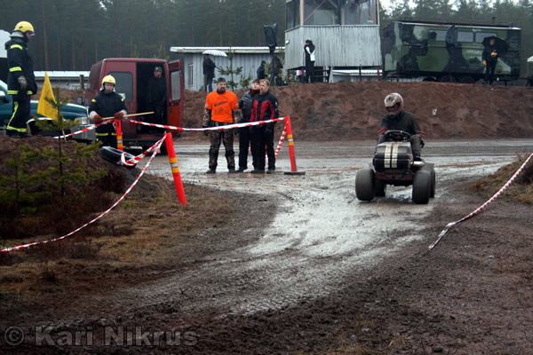 Ruohonleikkureiden 3h kest�vyysajot 05.04.2008