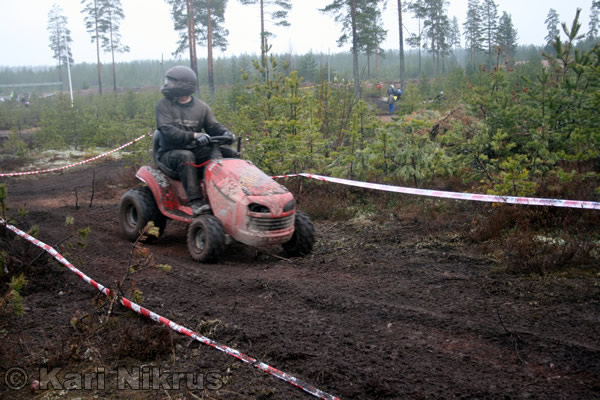 Ruohonleikkureiden 3h kest�vyysajot 05.04.2008
