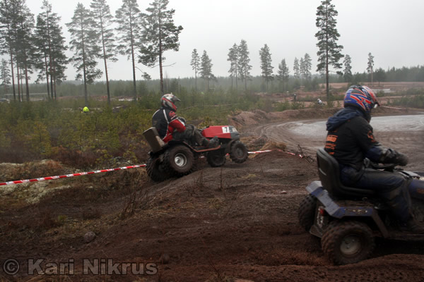 Ruohonleikkureiden 3h kest�vyysajot 05.04.2008