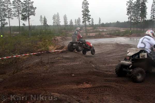 Ruohonleikkureiden 3h kest�vyysajot 05.04.2008