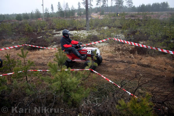 Ruohonleikkureiden 3h kest�vyysajot 05.04.2008