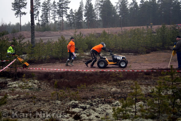 Ruohonleikkureiden 3h kest�vyysajot 05.04.2008
