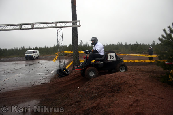 Ruohonleikkureiden 3h kest�vyysajot 05.04.2008