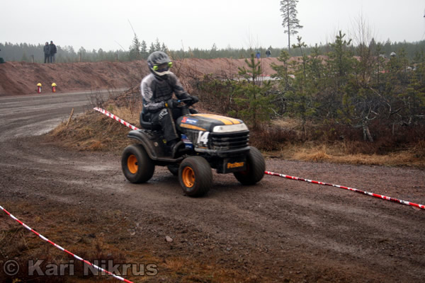 Ruohonleikkureiden 3h kest�vyysajot 05.04.2008