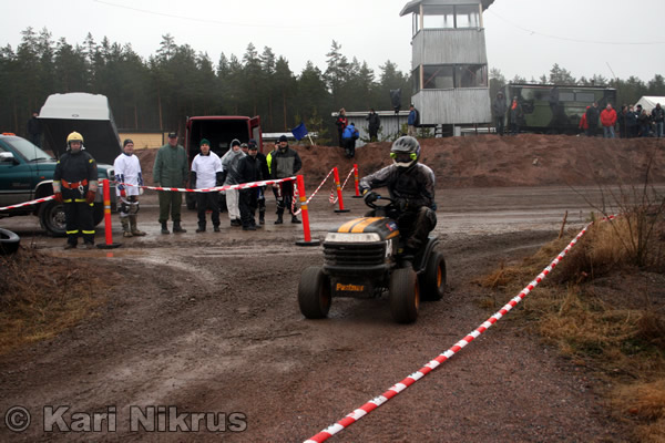 Ruohonleikkureiden 3h kest�vyysajot 05.04.2008