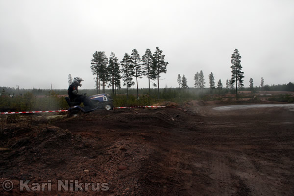 Ruohonleikkureiden 3h kest�vyysajot 05.04.2008