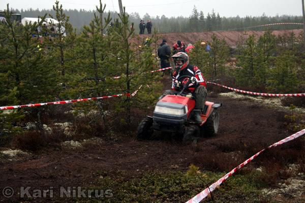 Ruohonleikkureiden 3h kest�vyysajot 05.04.2008