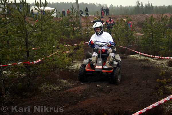 Ruohonleikkureiden 3h kest�vyysajot 05.04.2008