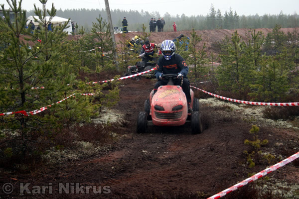 Ruohonleikkureiden 3h kest�vyysajot 05.04.2008