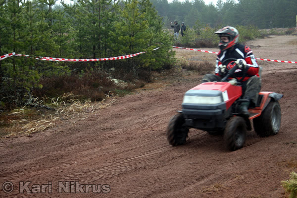 Ruohonleikkureiden 3h kest�vyysajot 05.04.2008