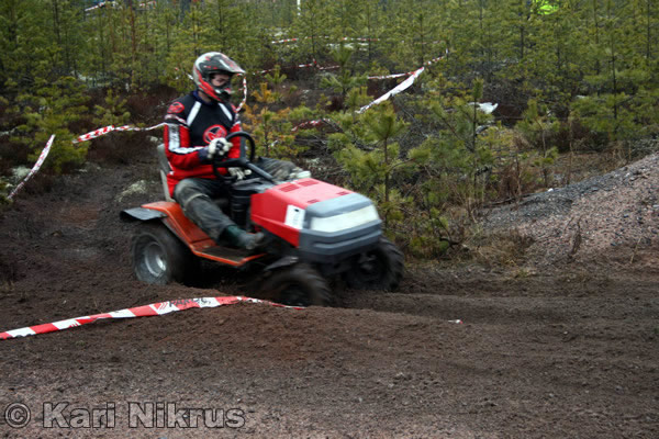 Ruohonleikkureiden 3h kest�vyysajot 05.04.2008