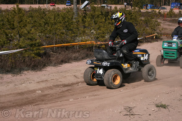 Ruohonleikkureiden 3h kest�vyysajot 18.04.2009