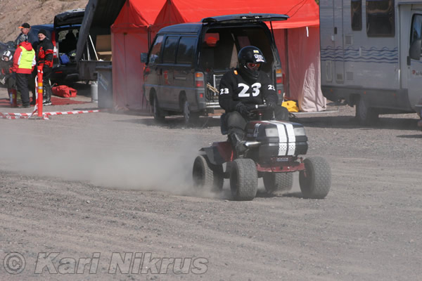 Ruohonleikkureiden 3h kest�vyysajot 18.04.2009