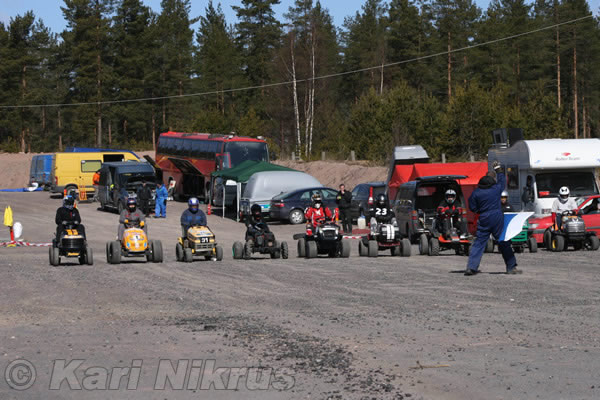Ruohonleikkureiden 3h kest�vyysajot 18.04.2009