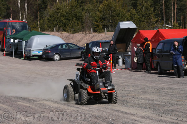 Ruohonleikkureiden 3h kest�vyysajot 18.04.2009