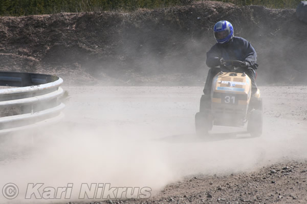Ruohonleikkureiden 3h kest�vyysajot 18.04.2009