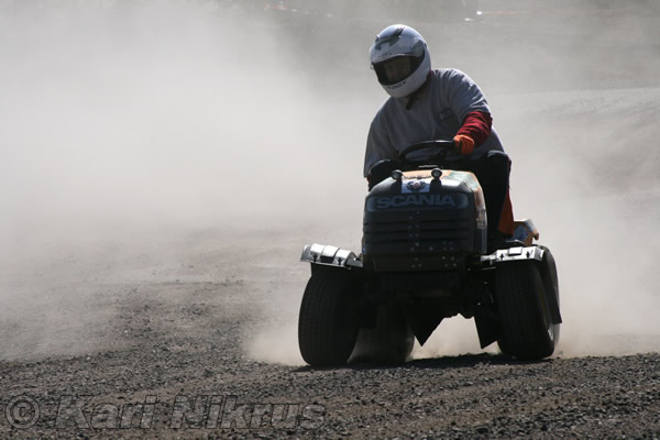 Ruohonleikkureiden 3h kest�vyysajot 18.04.2009