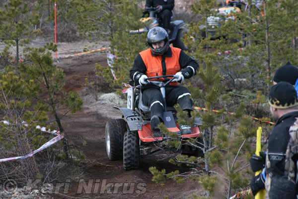 Ruohonleikkureiden 3h kest�vyysajot 18.04.2009