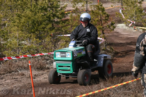 Ruohonleikkureiden 3h kest�vyysajot 18.04.2009