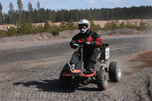 Ruohonleikkureiden 3h kest�vyysajot 18.04.2009