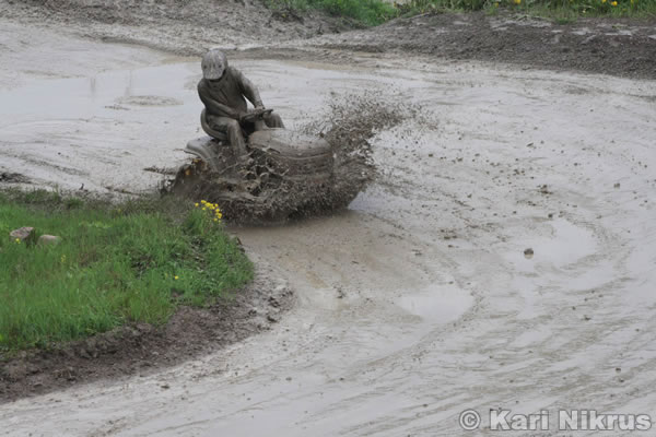 Ruohonleikkureiden 3h kest�vyysajot 26.5.2007