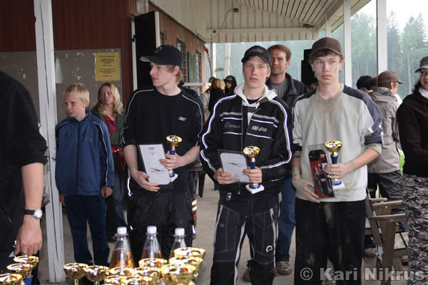 Ruohonleikkureiden 3h kest�vyysajot 26.5.2007