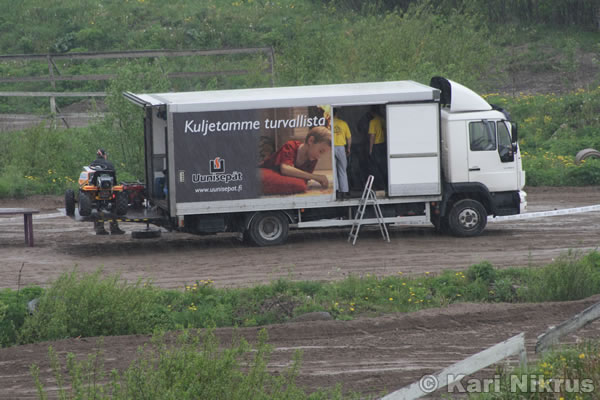 Ruohonleikkureiden 3h kest�vyysajot 26.5.2007