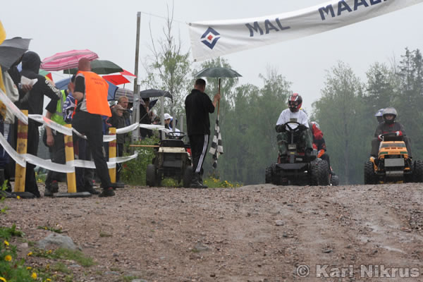Ruohonleikkureiden 3h kest�vyysajot 26.5.2007