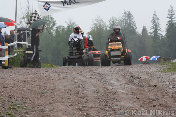 Ruohonleikkureiden 3h kest�vyysajot 26.5.2007