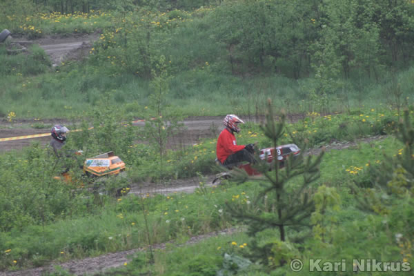 Ruohonleikkureiden 3h kest�vyysajot 26.5.2007