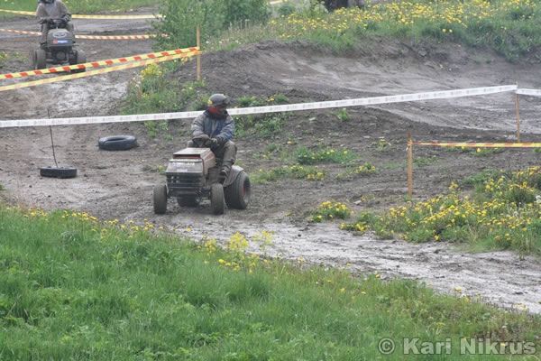Ruohonleikkureiden 3h kest�vyysajot 26.5.2007
