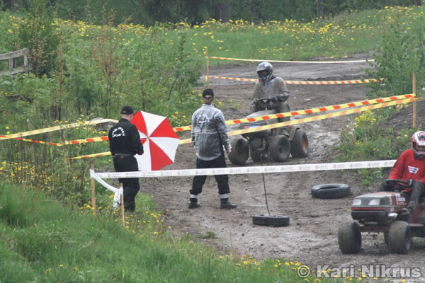 Ruohonleikkureiden 3h kest�vyysajot 26.5.2007