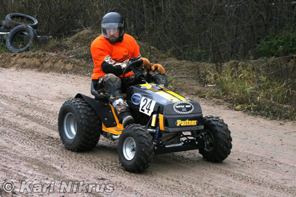 Ruohonleikkureiden 3h kest�vyysajot 8.11.2008