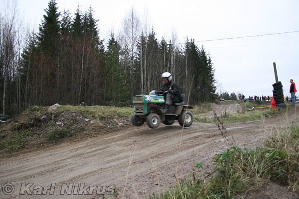 Ruohonleikkureiden 3h kest�vyysajot 8.11.2008