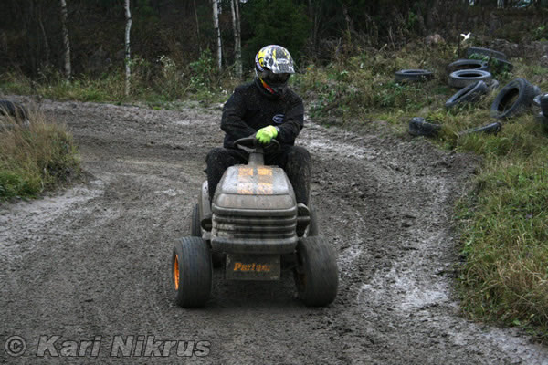 Ruohonleikkureiden 3h kest�vyysajot 8.11.2008
