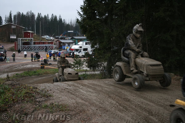 Ruohonleikkureiden 3h kest�vyysajot 8.11.2008