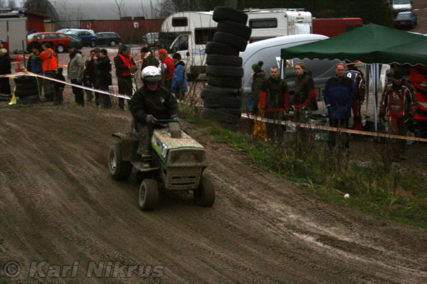 Ruohonleikkureiden 3h kest�vyysajot 8.11.2008