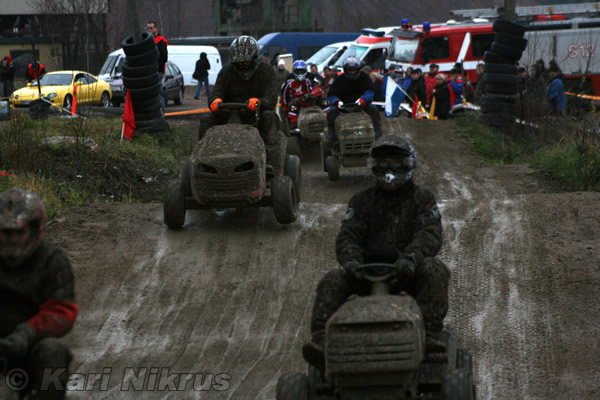 Ruohonleikkureiden 3h kest�vyysajot 8.11.2008