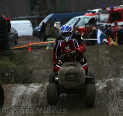 Ruohonleikkureiden 3h kest�vyysajot 8.11.2008