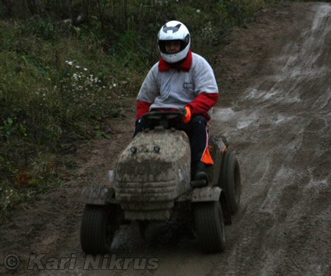 Ruohonleikkureiden 3h kest�vyysajot 8.11.2008