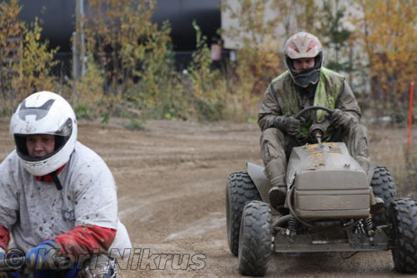 Ruohonleikkureiden 3h kest�vyysajot 17.10.2009