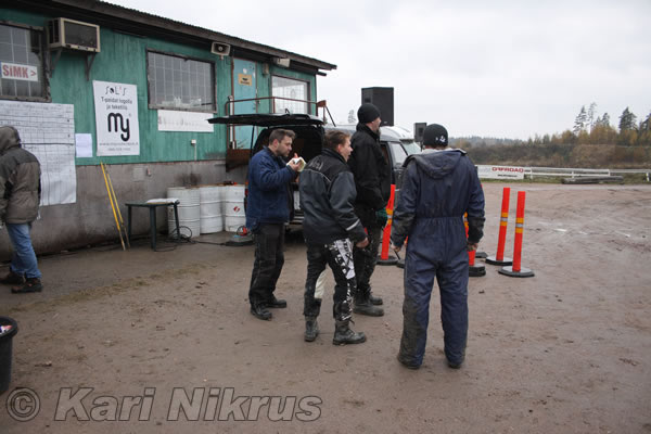 Ruohonleikkureiden 3h kest�vyysajot 17.10.2009