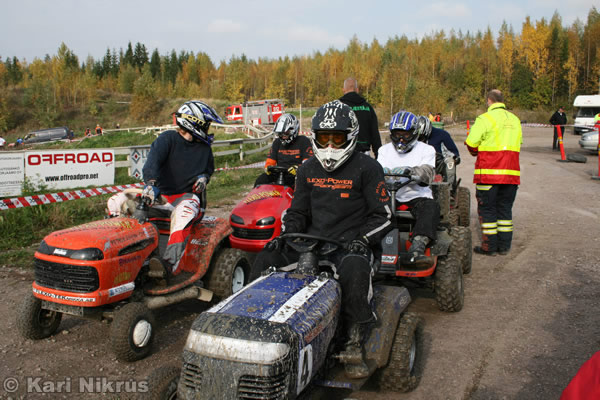 Ruohonleikkureiden 3h SM-kest�vyysajot 29.9.2007