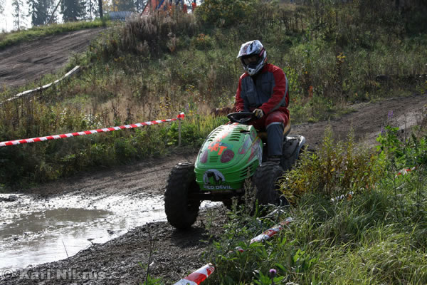 Ruohonleikkureiden 3h SM-kest�vyysajot 29.9.2007
