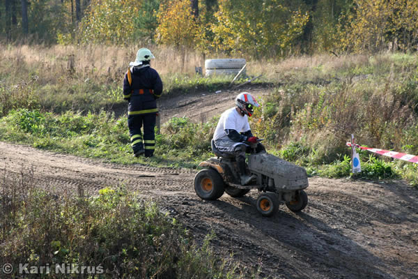 Ruohonleikkureiden 3h SM-kest�vyysajot 29.9.2007