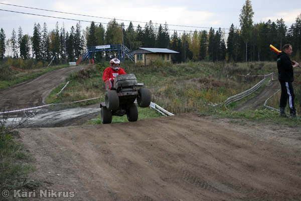 Ruohonleikkureiden 3h SM-kest�vyysajot 29.9.2007